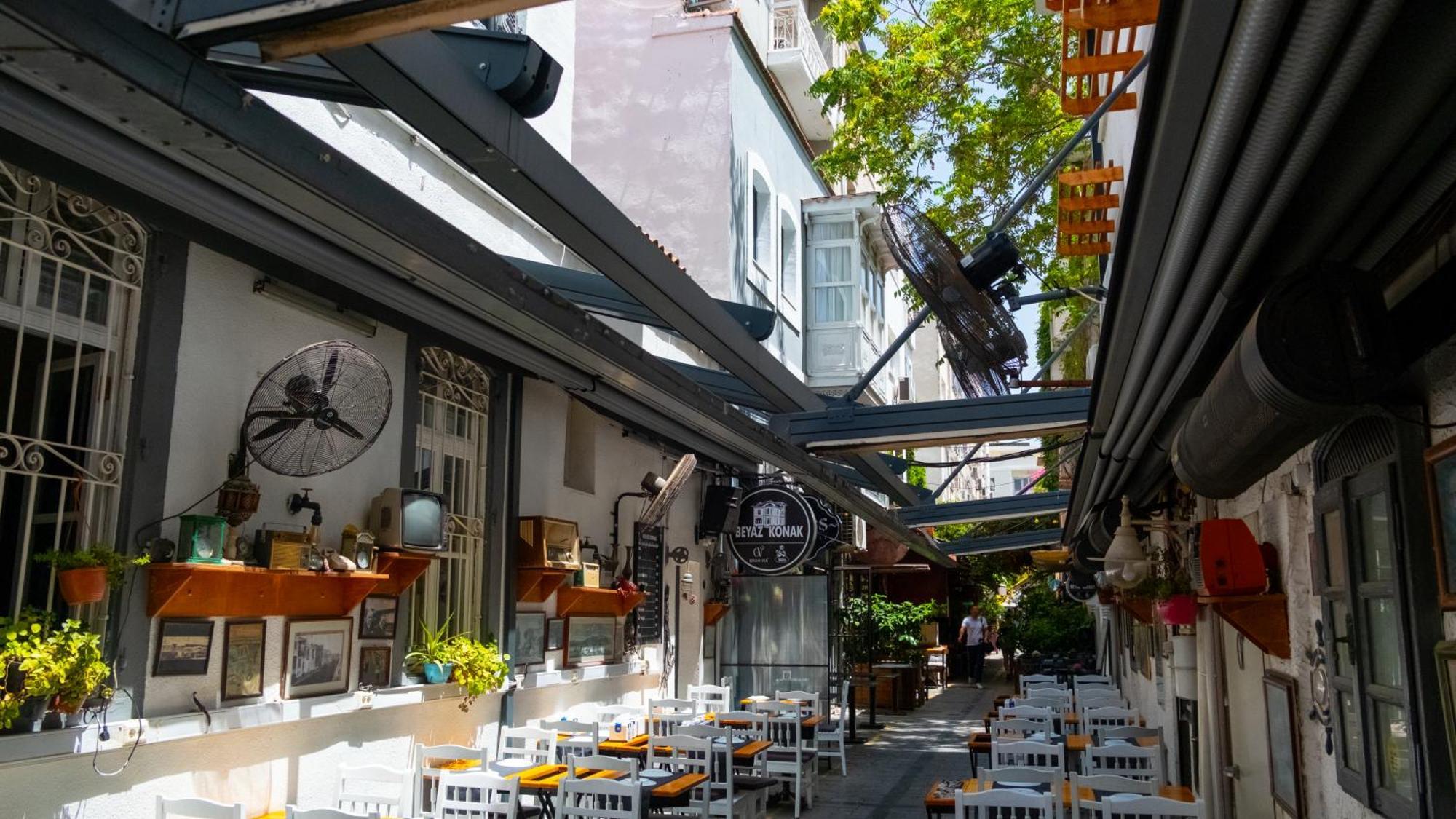 Gran Via Alsancak Hotel Izmir Exterior photo